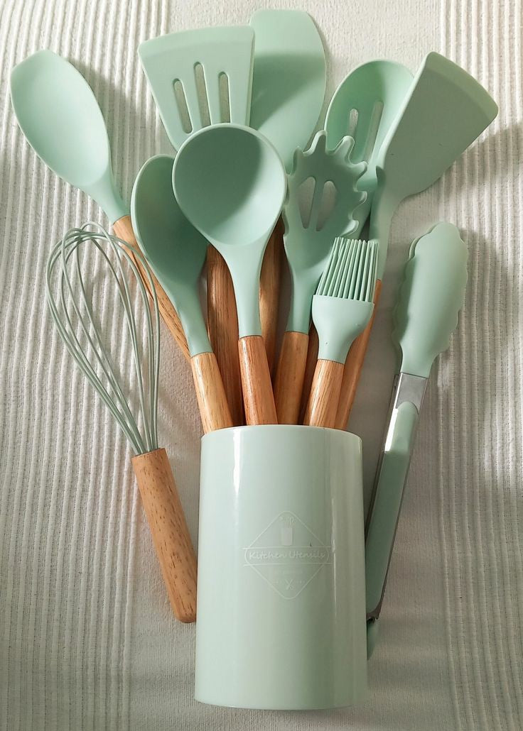 12 piece Silicone kitchen utensils set with holder