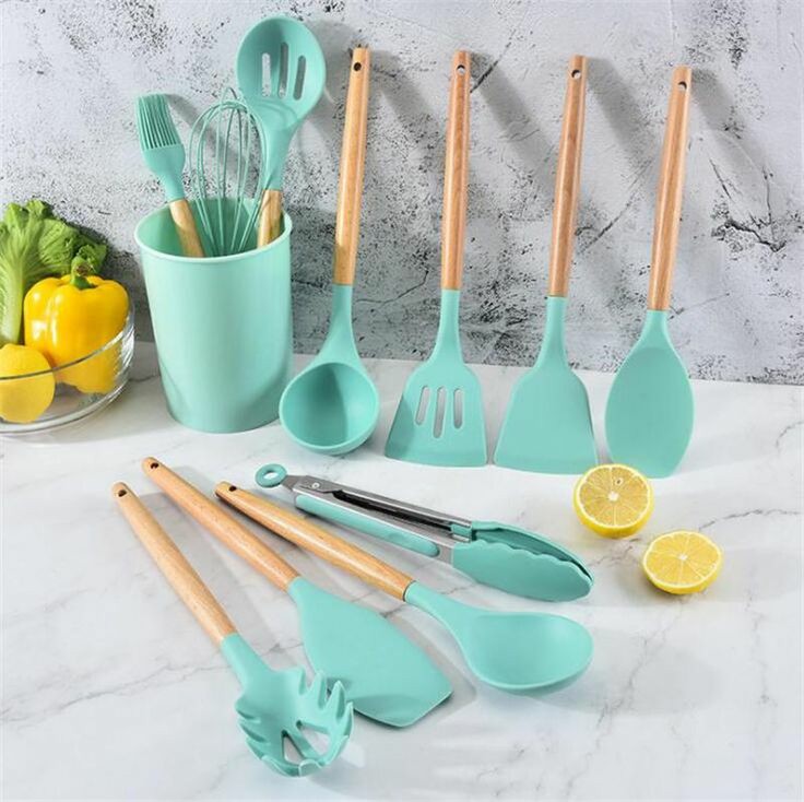 12 piece Silicone kitchen utensils set with holder