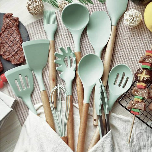 12 piece Silicone kitchen utensils set with holder