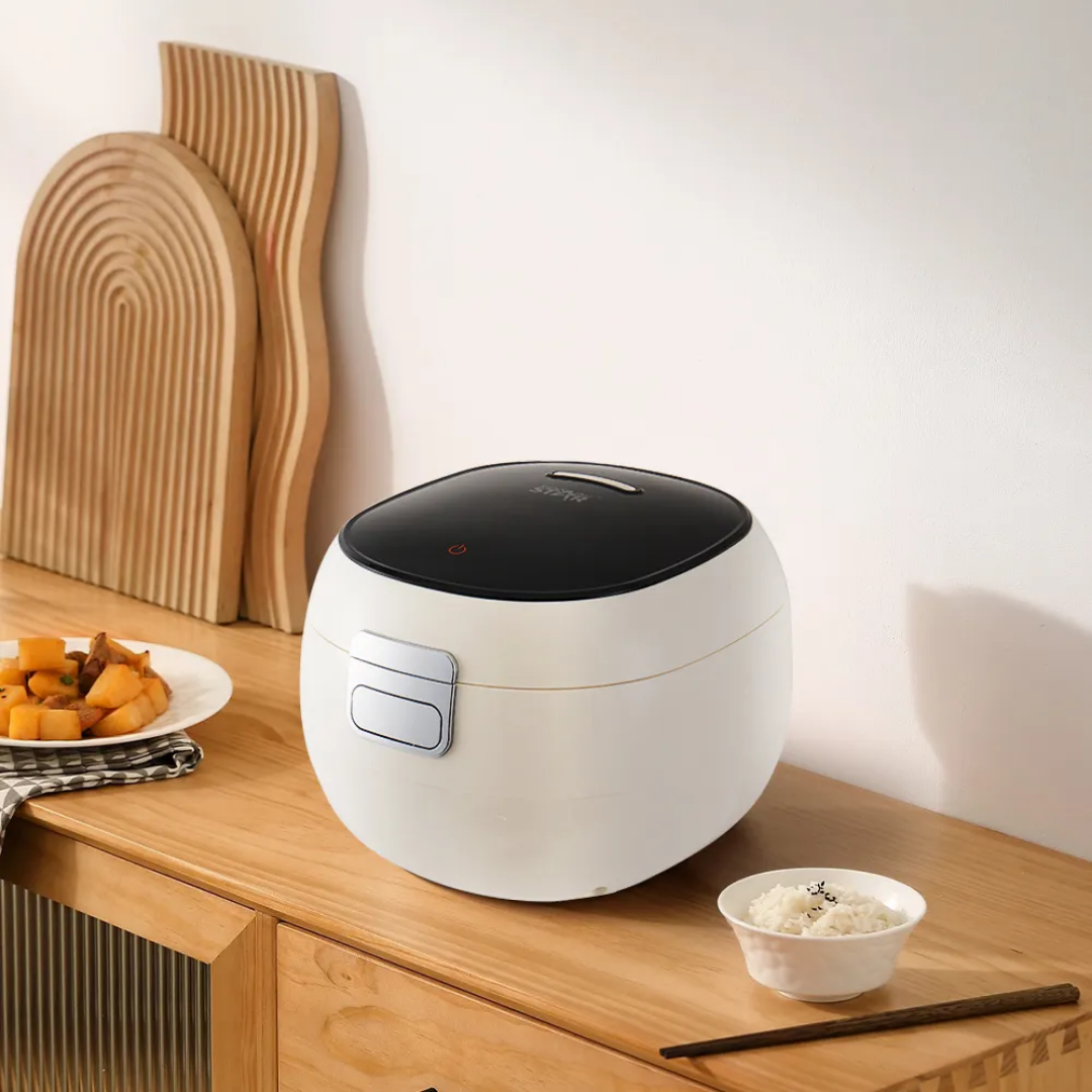 Medium capacity rice cooker