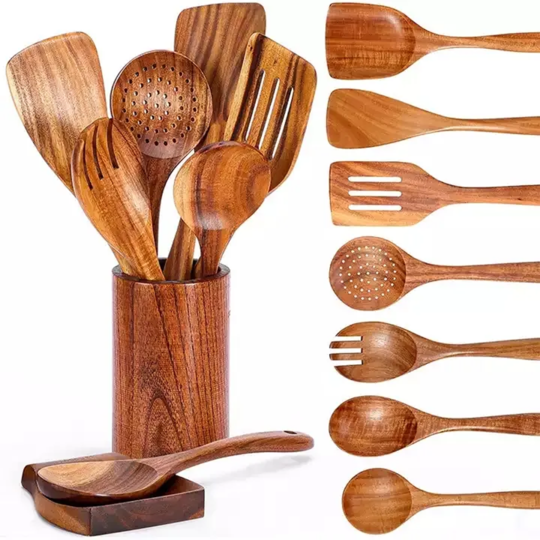 Wooden kitchen utensil set